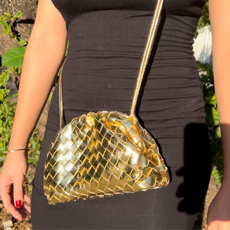 Bolsa Eudora Pequena em Couro Trançado