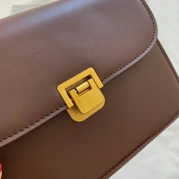 Bolsa Delilah Feminina Transversal Carteiro