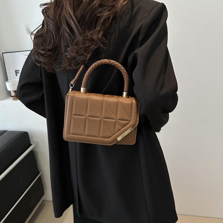 Bolsa Morgana Feminina de Couro com Padrão Xadrez