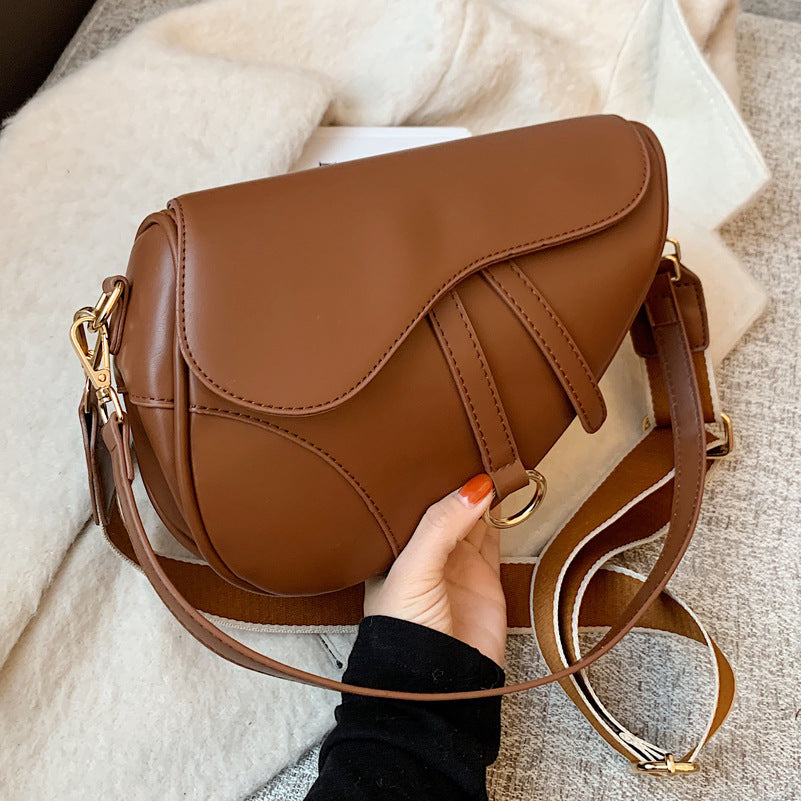 Bolsa Delfina Saddle com Alça