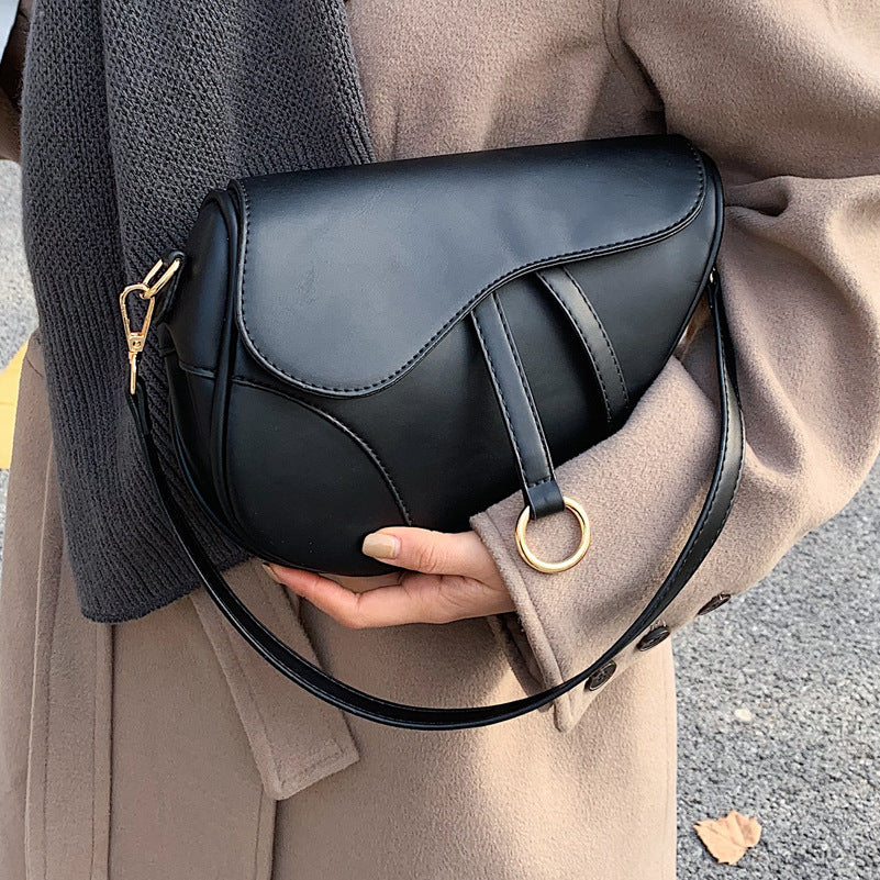 Bolsa Delfina Saddle com Alça