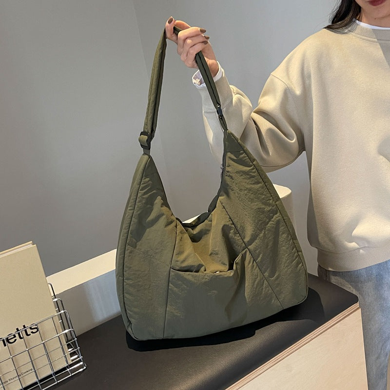 Bolsa Dilara Hobo Puffer Carry All Quilted