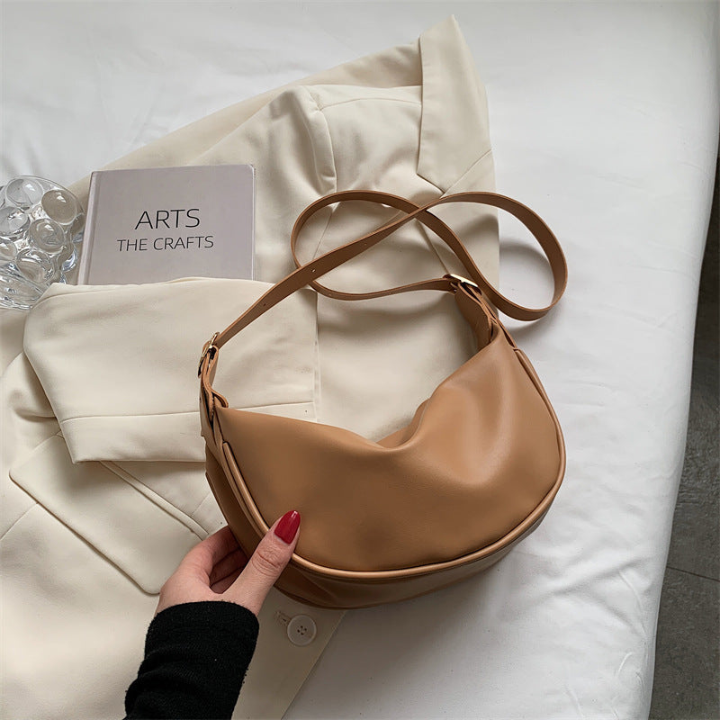 Bolsa Priya Hobo Lua Crescente