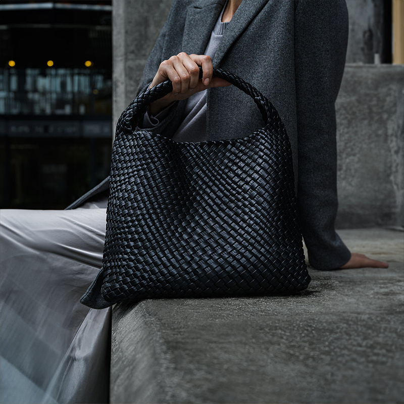 Bolsa Zaira Shopper em Couro Trançado