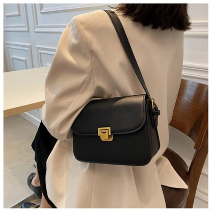 Bolsa Rowena Estilo Carteiro de Couro