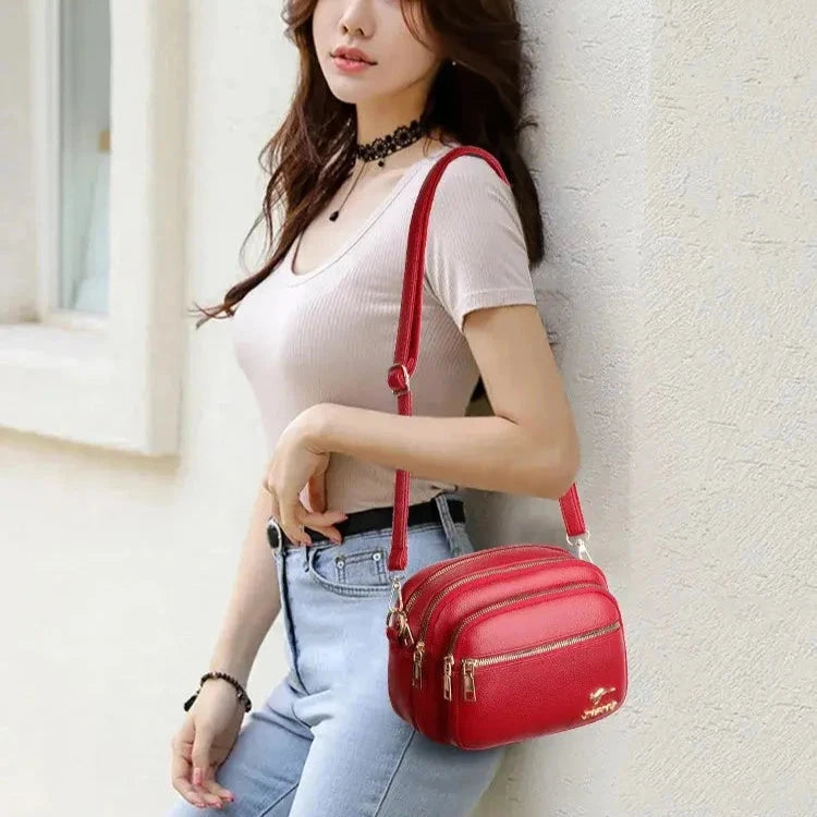 Bolsa Brooke Tiraclo de Couro com Design Vintage