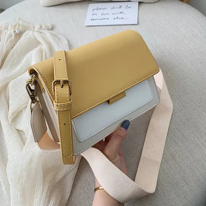 Bolsa Emily Pequena Transversal de Couro