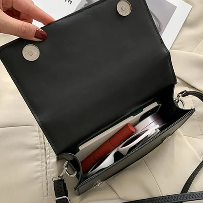 Bolsa Ava Pequena Transversal de Couro
