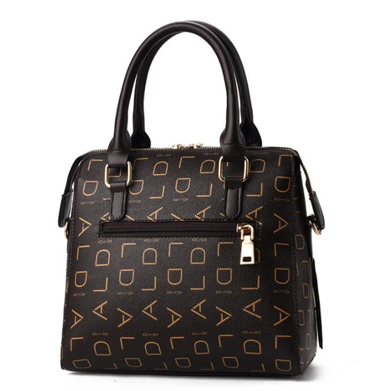 Bolsa Julia de Ombro de Couro com Tassel