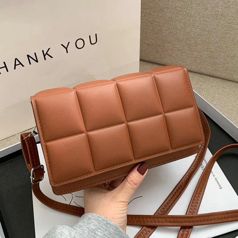 Bolsa Ava Pequena Transversal de Couro