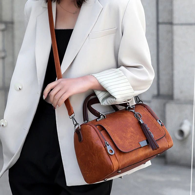 Bolsa Hazel Transversal com Tassel Removível