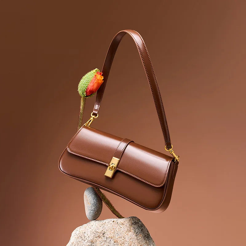 Bolsa Amaris Baguete Pequena de Couro de Ombro e Transversal