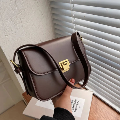 Bolsa Carteiro de Ombro e Transversal em Couro