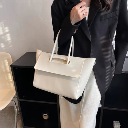 Bolsa Stella Feminina Grande de Ombro em Couro com Design Coreano