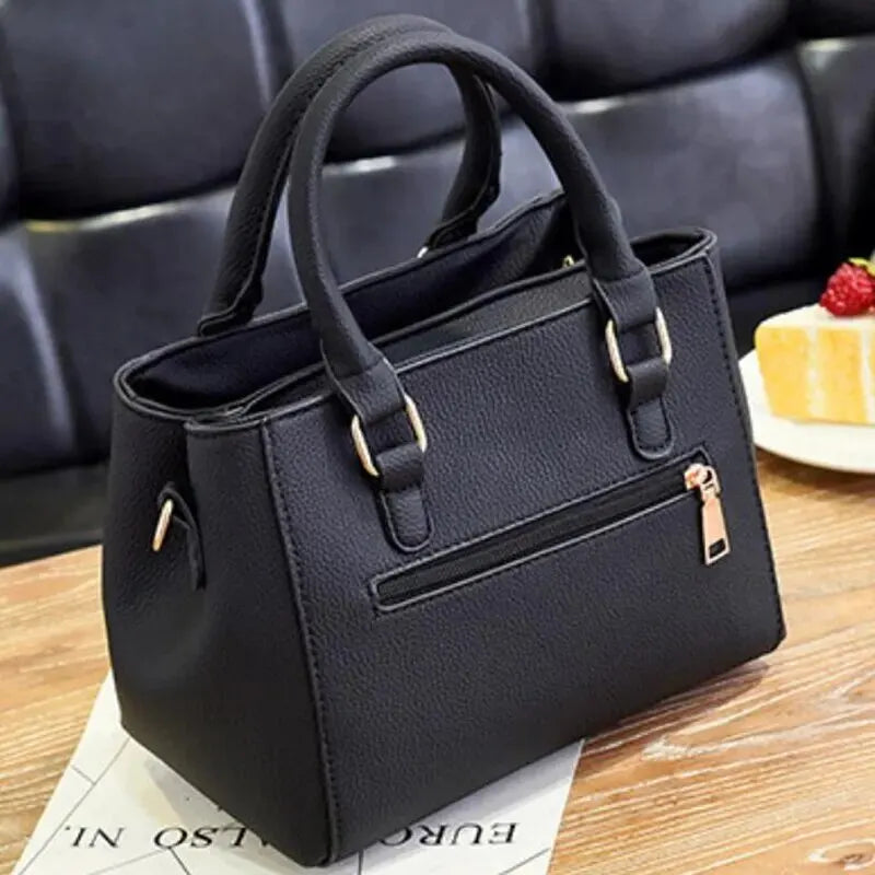 Bolsa Clara Tiracolo com Tassel
