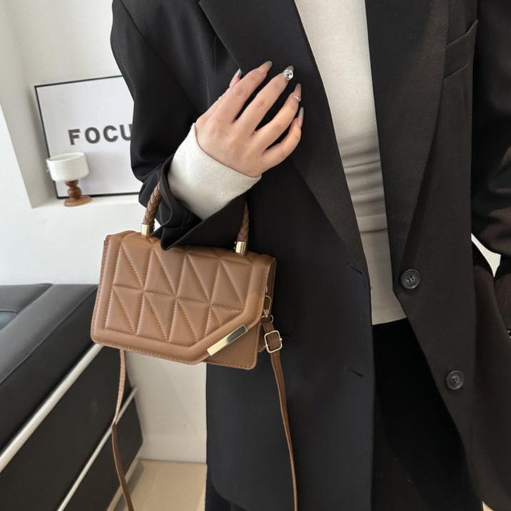 Bolsa Morgana Feminina de Couro com Padrão Xadrez