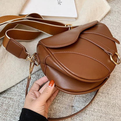 Bolsa Delfina Saddle com Alça