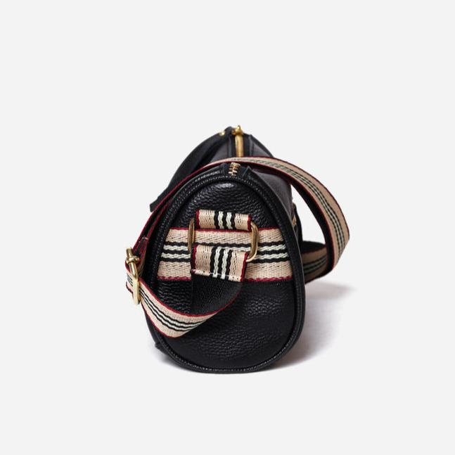 Bolsa Isabelle Tiracolo em Couro com Fecho Metálico