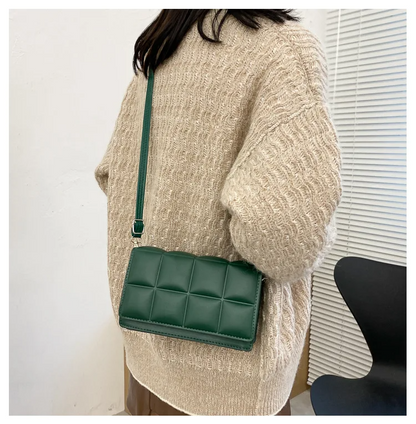 Bolsa Nivara Quilted Transversal Pequena