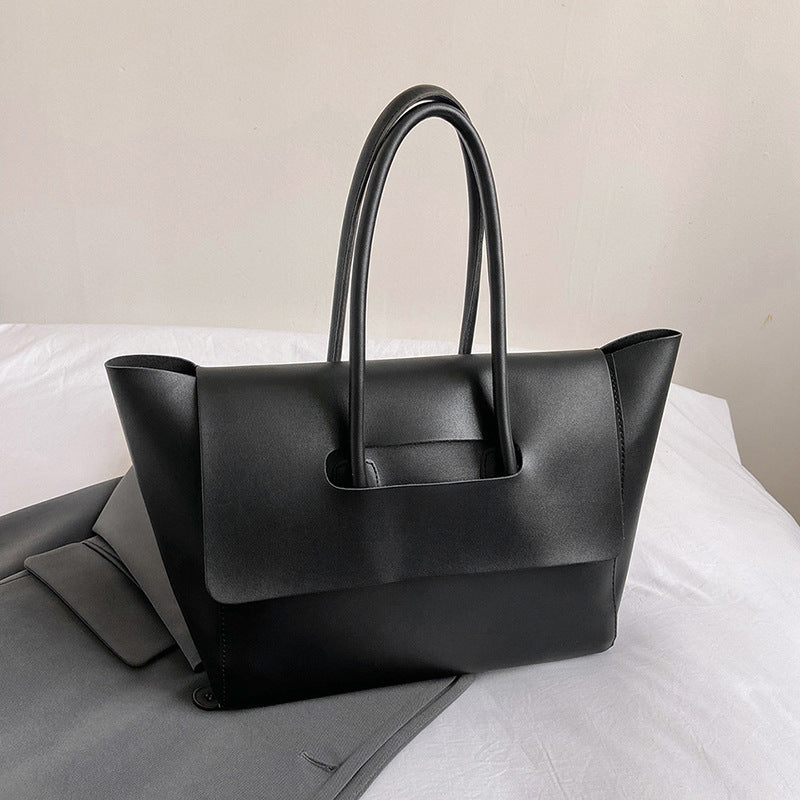 Bolsa Stella Feminina Grande de Ombro em Couro com Design Coreano