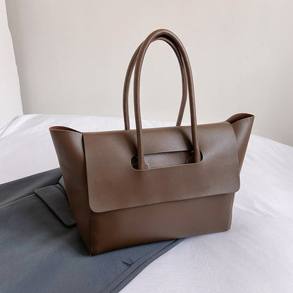 Bolsa Stella Feminina Grande de Ombro em Couro com Design Coreano