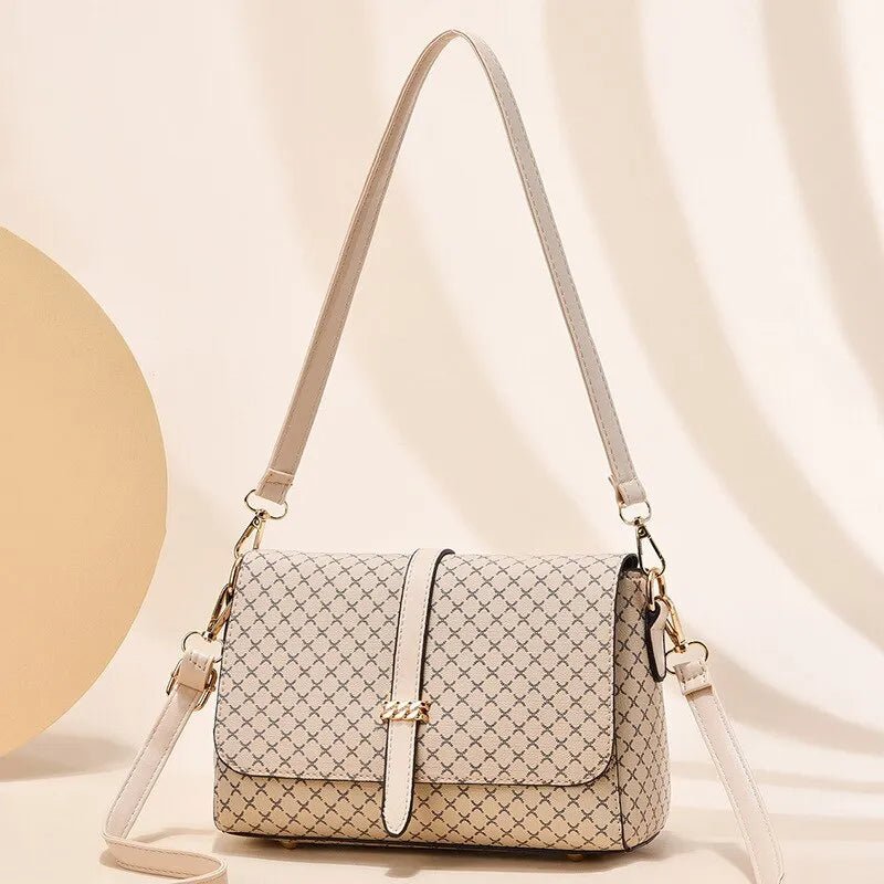 Bolsa Carteiro Luxo de Ombro Monograma - La Rouge