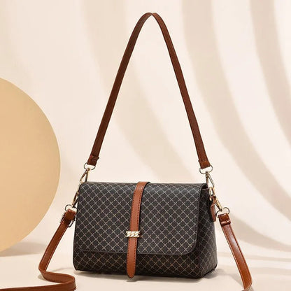 Bolsa Carteiro Luxo de Ombro Monograma - La Rouge